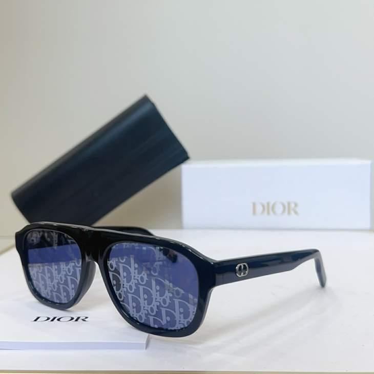 Picture of Dior Sunglasses _SKUfw76770522fw